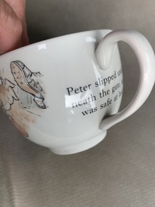 旧刻印★英国製★イギリス製☆WEDGWOOD ウェッジウッド　PETER RABBIT ピーターラビット★コーヒーマグ