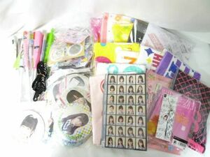 【同梱可】中古品 アイドル AKB48 HKT48 宮脇咲良 大島優子他 マフラータオル 缶バッジ フラッグ マグネット等グッズ