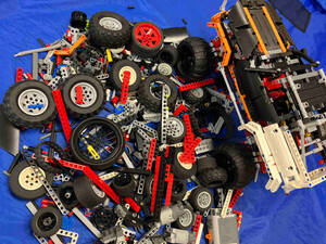 正規品 LEGO レゴ テクニック 9398 4WDクローラー 現状品 ＋ バラバラ パーツ タイヤ など 大量 まとめ売り ※ 軸 ピン ペグ ギア アーム