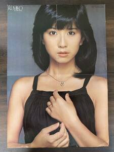 ◆(30709)大場久美子　榊原郁恵　水着ビキニ　ピンナップポスター