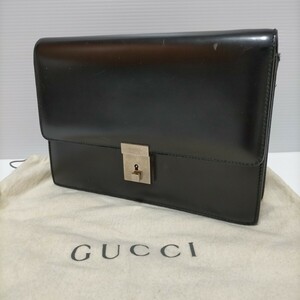 GUCCI グッチ クラッチバッグ セカンドバッグ ボディバッグ レザー ロゴ刻印 金具 ブラック 保存袋付き