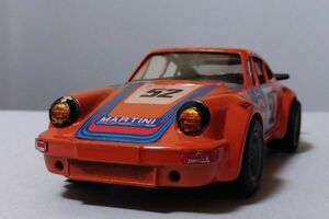 ★ポルシェ930　　　　1/24プラモデル完成品　メーカー不明★