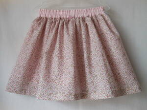 ピンクの花柄ギャザースカート イン パンツ　ダブルガーゼ　100　　ハンドメイド