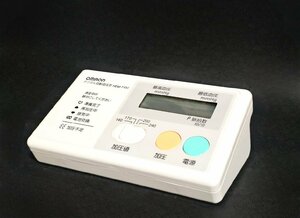 OMRON オムロン デジタル自動血圧計 HEM-712C 健康管理 大型スイッチ シンプルデザイン 2002年製