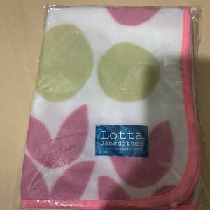 ロッタヤンスドッター　フリース　ブランケット　イトーヨーカドー　ハッピーサンデー　LOTTA ピンク　北欧　膝掛け