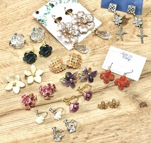 #CR115#　アクセサリー　ピアス　イヤリング　13点まとめ　フラワー　花形