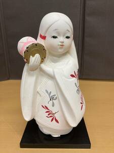 狩）中古品 陶器製 瀬戸物土人形 平安つづみ 日本人形 日本文化 伝統人形 伝統品 伝統的工芸品 お人形 陶器の置物 20221208 (15-4)