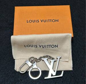 LOUIS VUITTON ルイヴィトン LVイニシャル キーホルダー チャーム シルバーカラー M65071 1円スタート　美品