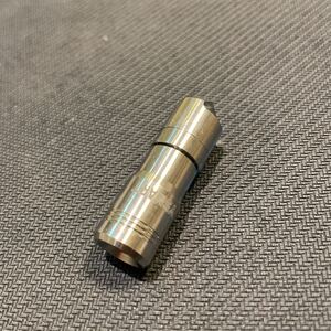 Magnetic Quick-Release EDC Flashlight titanium