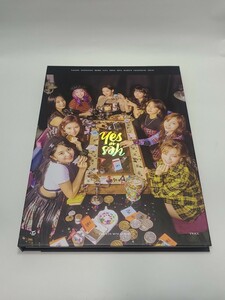 TWICE　Yes or Yes: 6th Mini Album (A Ver.)　CD　アルバム　ブックレット　写真集　フォトブック　K-POP　韓流