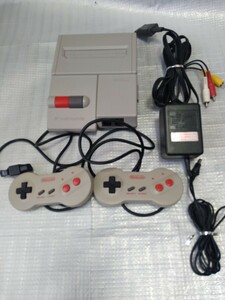 任天堂（NINTENDO） ニューファミコン HVC-101 本体 ＋ 周辺機器 + サービス品