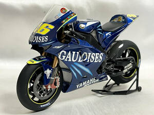 タミヤ 1/12 ヤマハ YZR-M1 MOTOGP 2004 バレンティーノ・ロッシ 完成品　