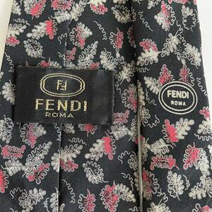 FENDI(フェンディ) 黒葉柄ネクタイ