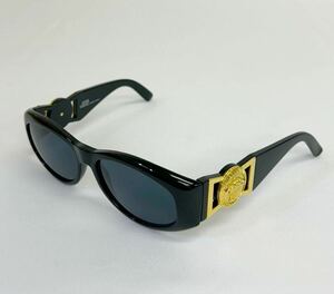 ☆本物/正規品☆GIANNI VERSACE ジャンニ ヴェルサーチェ サングラス MOD 424 COL 852 BK ブラック メデューサ ビンテージ クリーニング済