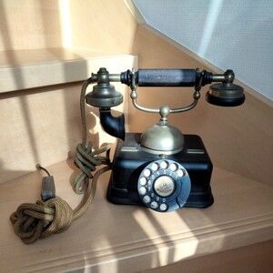 アンティーク　 電話機　 レトロ 　ダイヤル式電話
