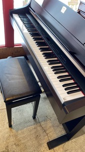 u45222 中古　電子ピアノ　ヤマハ　CLP-330 クラビノーバー
