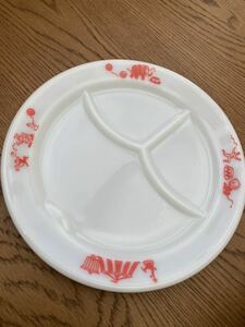 美品◆パイレックス　PYREX Tableware by CORNINGプレート◆サーカス柄プリント　仕切り皿