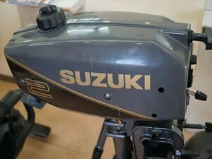 ★★SUZUKI　2馬力　船外機　免許不要なボートに最適　2サイクル　貴重な新品　未使用品　★★　