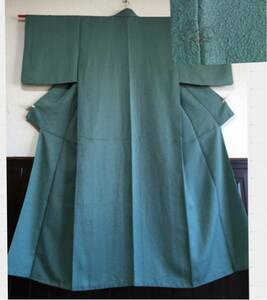 【無地の着物】正絹 袷 身丈152cm 木賊色 地模様 梅鉢家紋