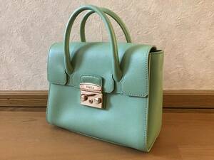 新同美品　FURLA フルラ　グリーン2way 肩掛　ショルダーハンドバッグ