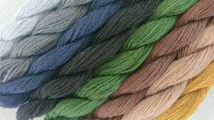 ★細めの刺し子糸 20/3 綿100%(カード糸) 黒、深緑など 手芸糸D