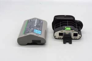 ニコン　NIKON EN-EL18a 充電池　劣化度０　純正BL-5 バッテリーグリップ用アタッチメント付き