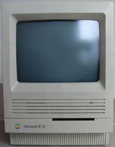 Apple Macintosh SE/30 本体ケース（＋不良CRT）のみ