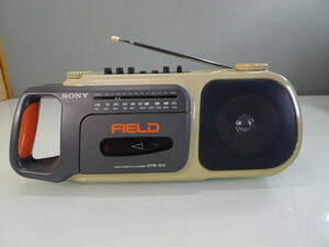 SONY/ソニー　CFM-104　ラジカセ　動作確認済み　中古　変色あり　FMAMラジオ　カセットレコーダー