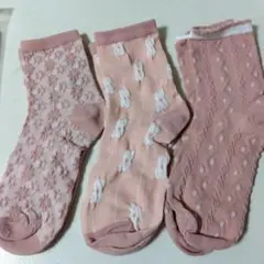 新品、未使用　婦人用靴下３足組　中国製