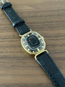 9 ジュベニア　手巻き式腕時計