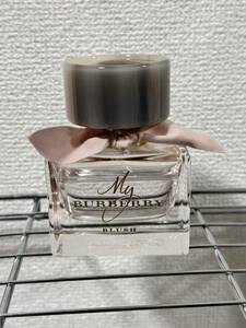 バーバリー　Burberry BLUSH オードパルファム 香水 フレグランス