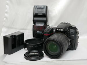 #7519 NIKON D7000 AF-S 18-105mm SB-700 Speedlight DX ED ニコン デジタル一眼レフカメラ