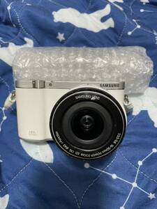 Samsung EV NX3000 デジタルカメラ ミラーレス一眼 ホワイト レンズ 16-50 OIS