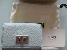 FENDI　フェンディ　ピーカブー　トリフォールドウォレット　三つ折りウォレット　新品未使用 