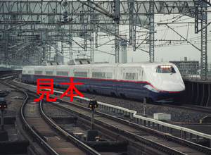 鉄道写真、645ネガデータ、117200300002、新幹線E2系（N3編成）、JR大宮駅、1999.08.05、（3950×2893）