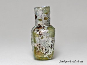 ●わくわく とんぼ玉★古代ローマングラス激しい銀化四角小瓶 ボトル(高さ約4,5Cm)【送料無料】【2202】【AB19049】