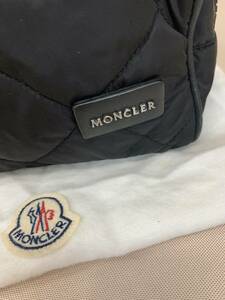 希少定価92000円　8割引き即決！　保存袋付き　MONCLER モンクレール ダブルジップ　ポーチ　ブラックカラー