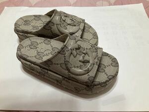 直営店で購入　希少　GUCCI インターロッキングG付き スライドサンダル　34