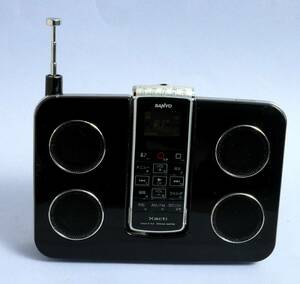 SANYO ポータブルラジオレコーダー　ICR-XRS120MF(ジャンク：バッテリー劣化）