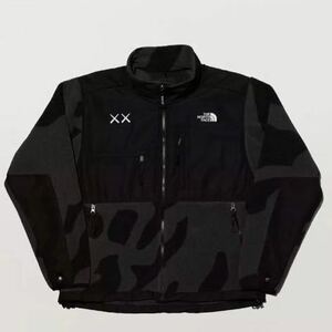 ★正規品 Mサイズ★ The North Face × KAWS Retro 1995 Denali Jacket Medium 黒 デナリ ジャケット ノースフェイス カウズ Supreme