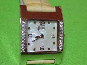 珍品　デザイン　K&BROS　３ATM　女性用腕時計　角型