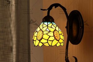 お休みライト 間接照明 ひまわり柄 ステンドグラスランプ ウォールランプ ハンドメイド 伝統 綺麗な 壁掛け LED対応 ティファニー風