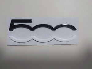 フィアット500(Fiat500) 3D メタル エンブレム ロゴ バッジ 本体色：ブラック/ホワイト ハーフ