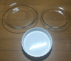 パイレックスパイ皿2枚&白パイ皿★ ガラス プレート 