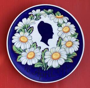 1990 vintage ROYAL COPENHAGEN Queen Margaret 2nd 17cm plate 送料無料