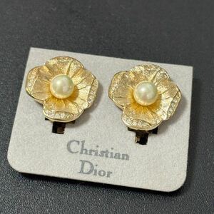 Christian Dior ヴィンテージ　イヤリング ゴールド　カラー　アクセサリー ビンテージ　ドイツ製　花柄　