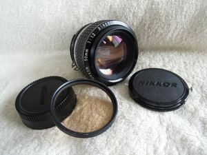 美品　Nikon Ai-S NIKKOR 50mm F1.2　50/1:1.2　ニコン　AISニッコール　MFレンズ