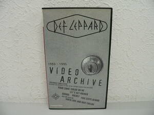 #3644H　VHS　DEF LEPPARD / 1993-1995 VIDEO ARCHIVE　デフ・レパード / ビデオ・アーカイヴ　ステッカー付