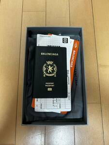 balenciaga passportwallet 日本未発売カラー　最安　激レア