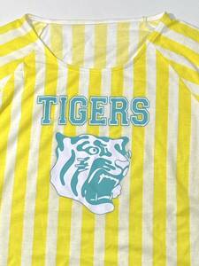 ◆ 阪神タイガース×グランフロント大阪 コラボ ビッグ Tシャツ 猛虎甲子園六甲おろし プロ野球 フリーサイズ ネコポス発送